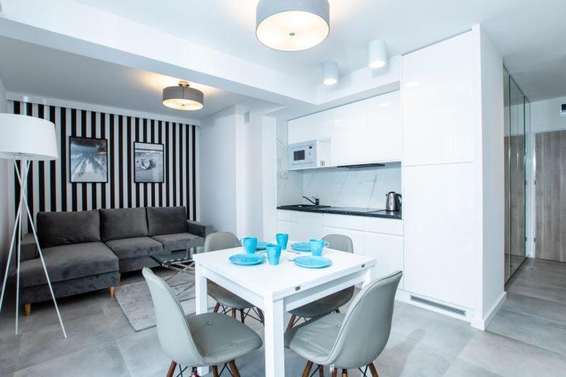 Resort Apartamenty Klifowa Rewal 30 Екстериор снимка